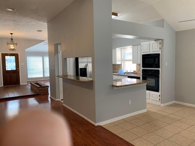 Building Photo - 3111 Lazy Brook Dr
