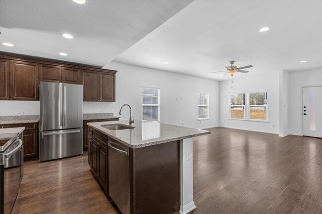Building Photo - 120 Waialua Ct