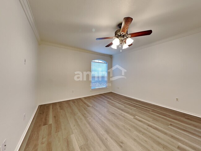 Building Photo - 14129 Cedar Post Dr