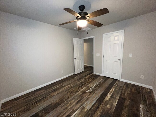 Building Photo - 10804 Leatherstocking Ave