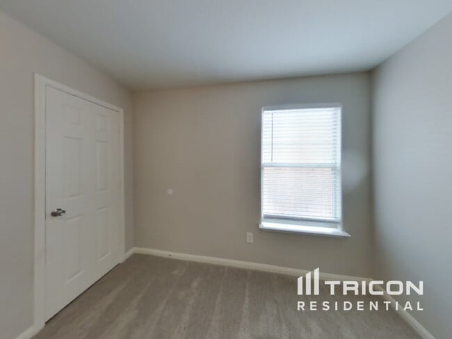 Building Photo - 11443 Coral Canyon