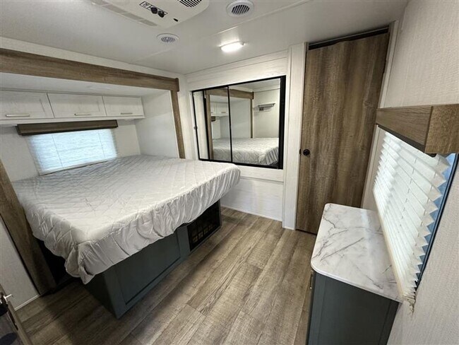 Building Photo - 17750 Hwy 155 S