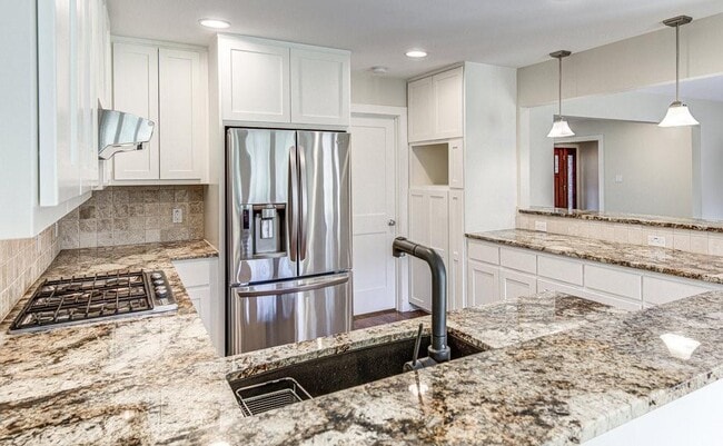 Building Photo - 7305 W Rim Dr