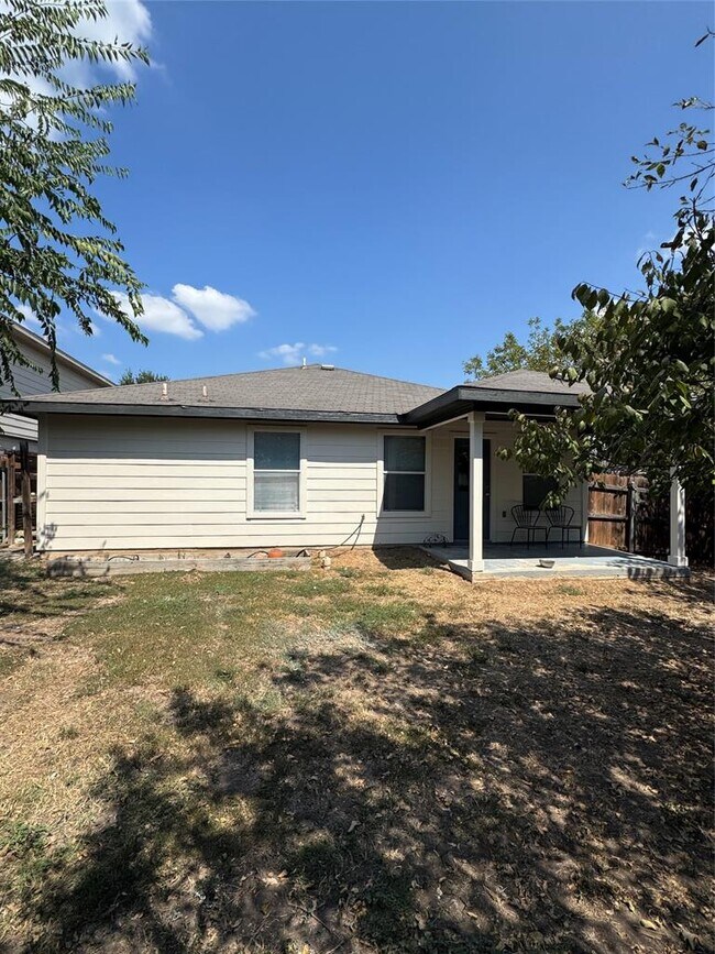 Building Photo - 7637 Cayenne Ln