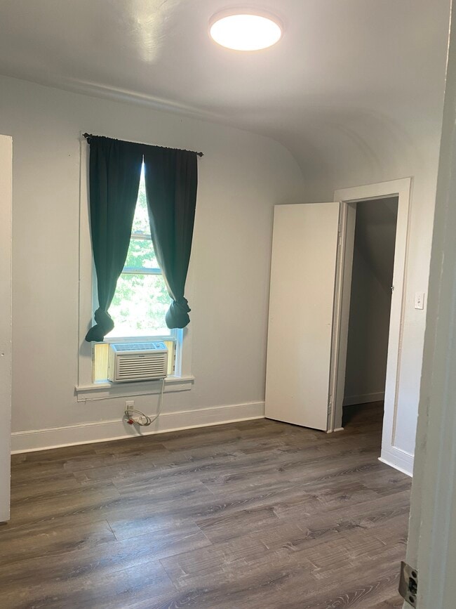 Building Photo - 215 Colorado Ave