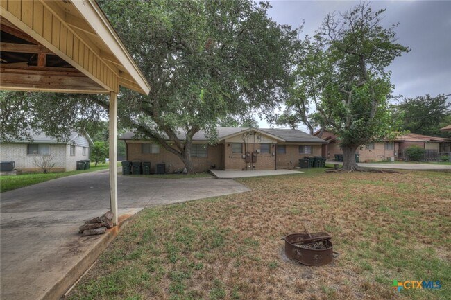 Primary Photo - 334 Craddock Ave