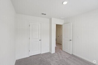 Building Photo - Fantastic 3bd/2.5ba home! Coming soon!