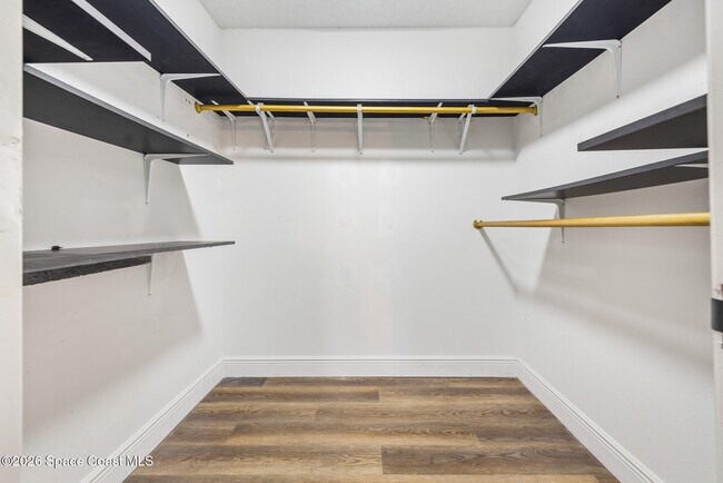 Building Photo - 1126 Ruby St SE