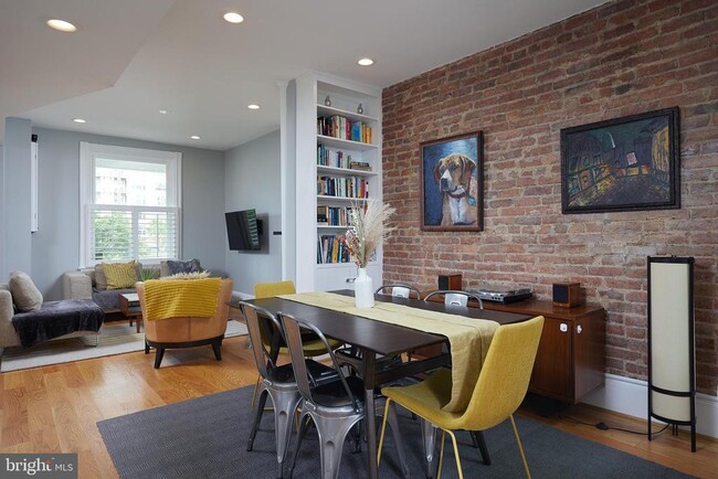 Building Photo - 1327 V St NW