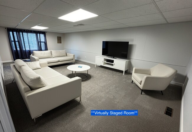 Building Photo - 609 N 29th St