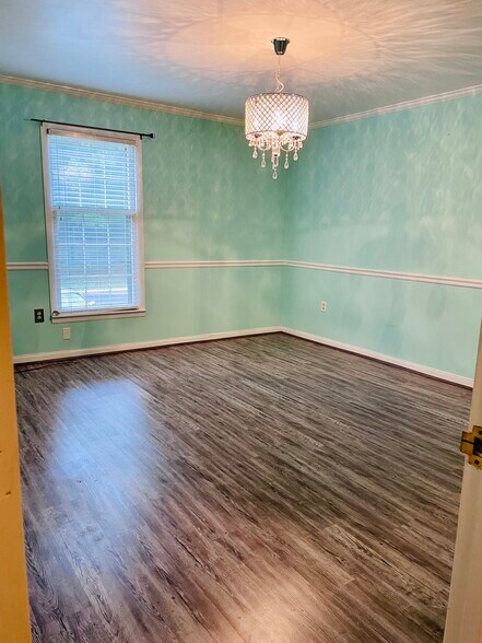 bedroom 1 - 5260 Crossbow Cir