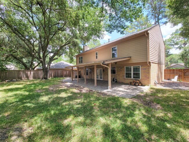 Building Photo - 8123 Sunny Ridge Dr