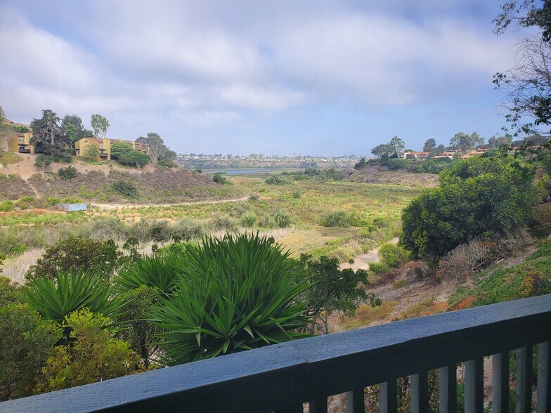 Building Photo - 741 Amigos Way