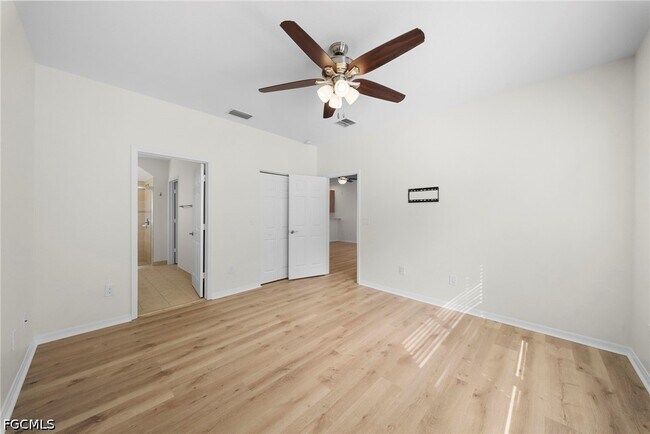 Building Photo - 11133 Peace Lilly Way