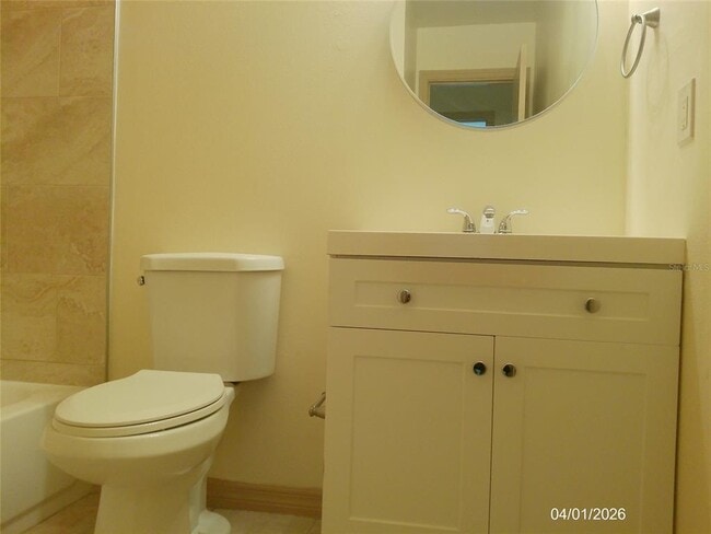 Building Photo - 926 W Carole St