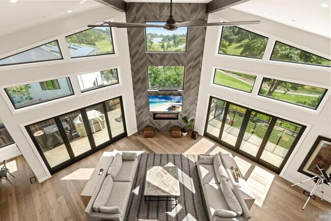 Building Photo - 3727 Lakebriar Pl