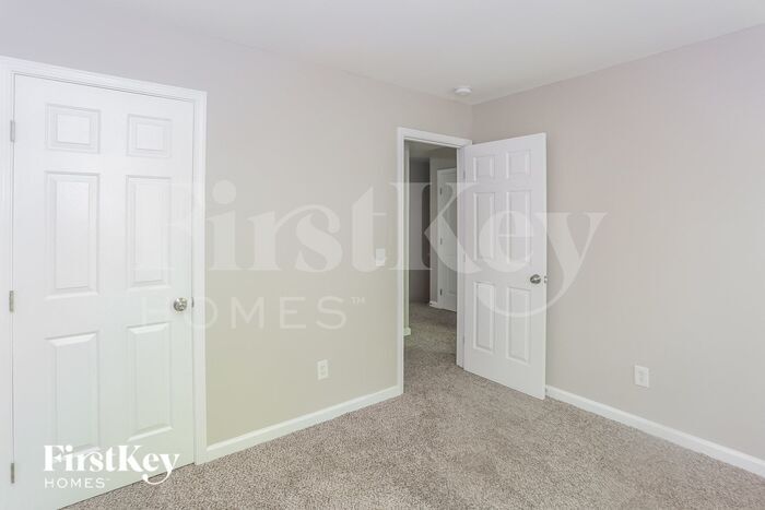 Building Photo - 10322 Meadow Crossing Ln