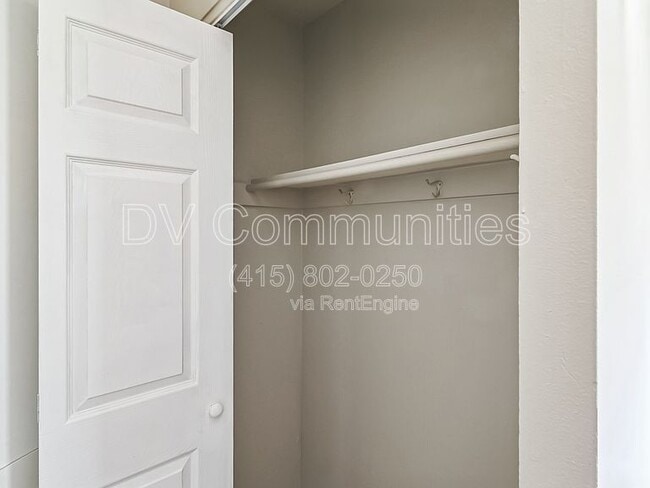 Building Photo - 17900 Fairville Ave