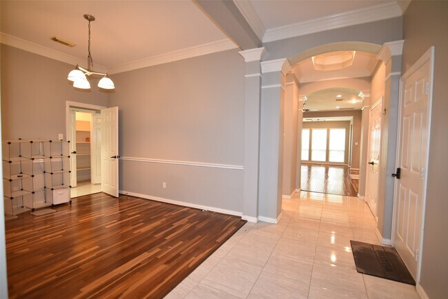 Building Photo - 122 Walston Ridge Ct