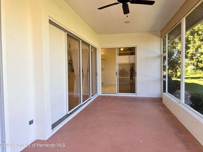 Building Photo - 9369 Ashley Dr