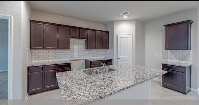 Building Photo - 6931 Morales Way