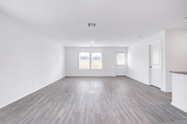 Building Photo - 15115 Greenfield Ml