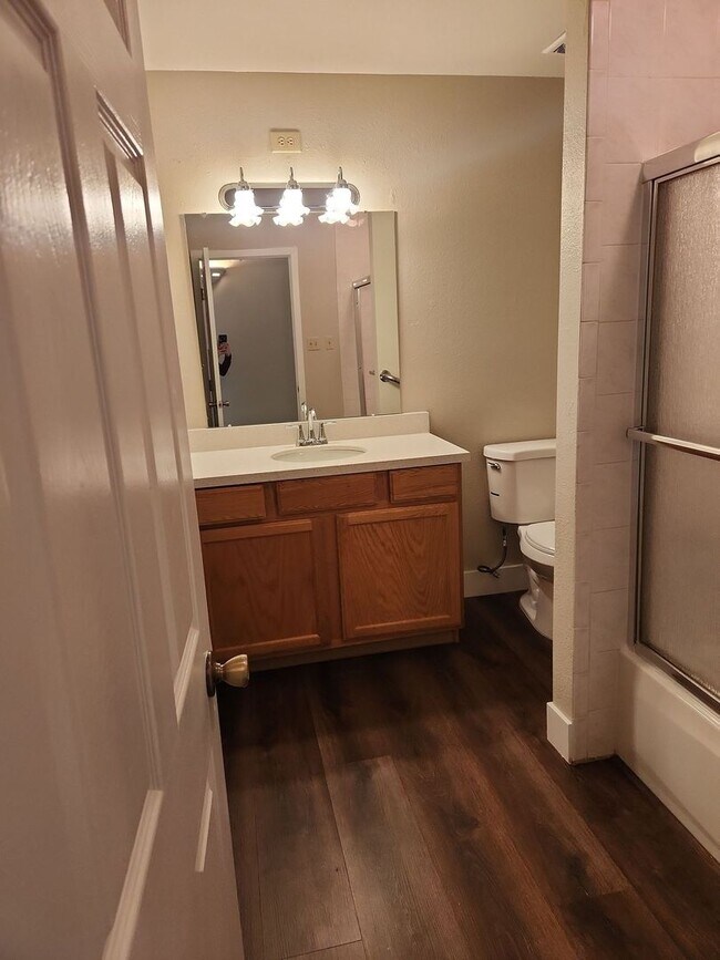 Building Photo - A Fabulous 3 Bedroom Single Story Home with a Pool/Spa.