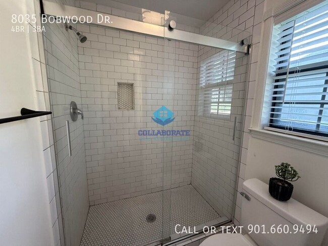 Building Photo - 8035 Bobwood Dr