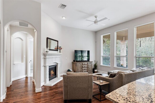 Building Photo - 106 Maxwell Way