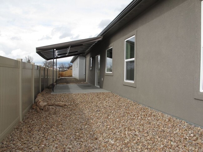 Building Photo - Pending Application!