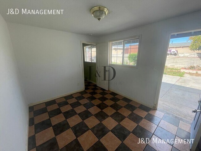 Building Photo - 3224 K St