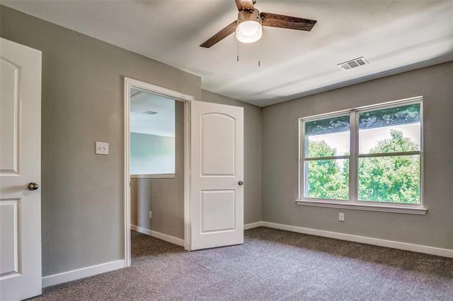 Building Photo - 3262 Wexford Dr