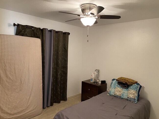 Building Photo - 30527 Gallup Ct