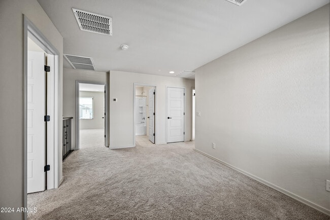 Building Photo - 8961 W San Juan Ave