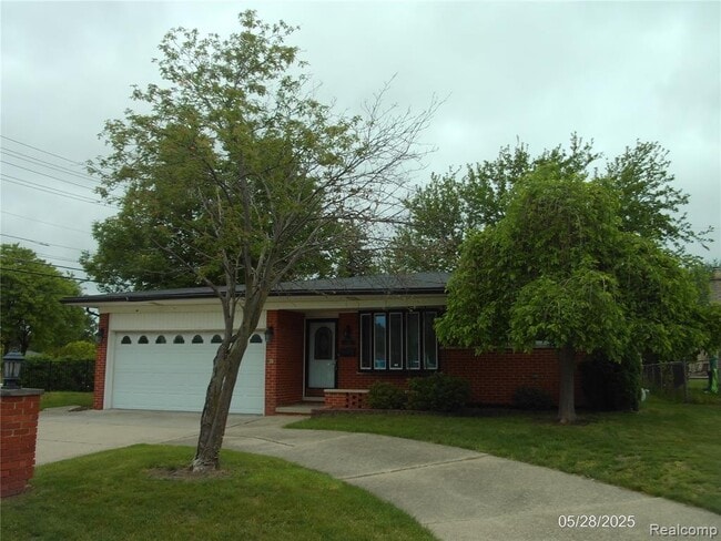 Primary Photo - 36890 Weber Dr