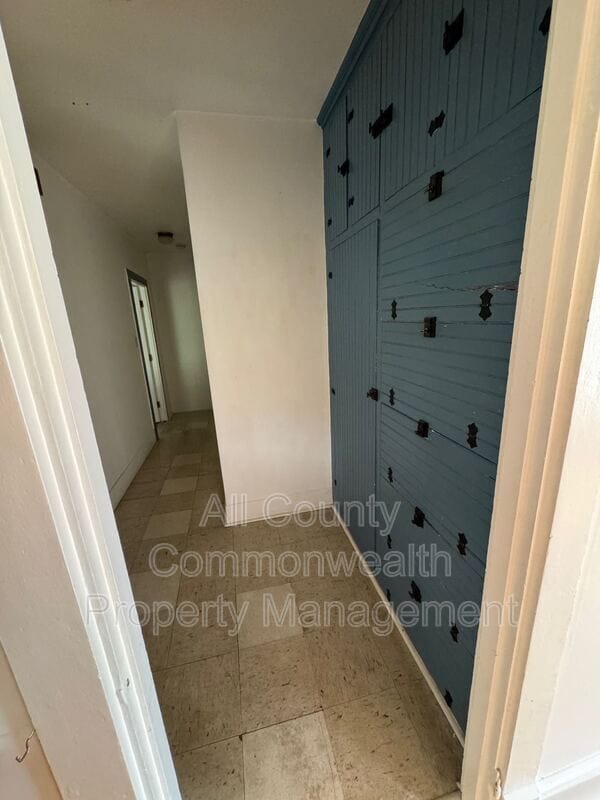 Building Photo - 20 Community Way