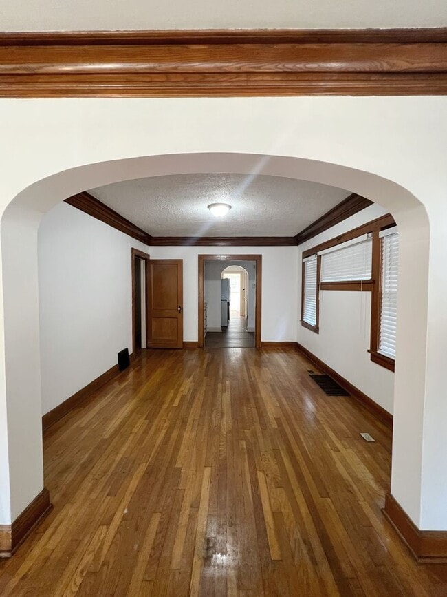 Building Photo - SEE IT NOW: Beautiful 3-Bedroom Bungalow i...