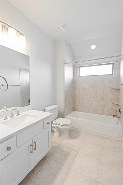 Building Photo - 3341 Catalina Cv