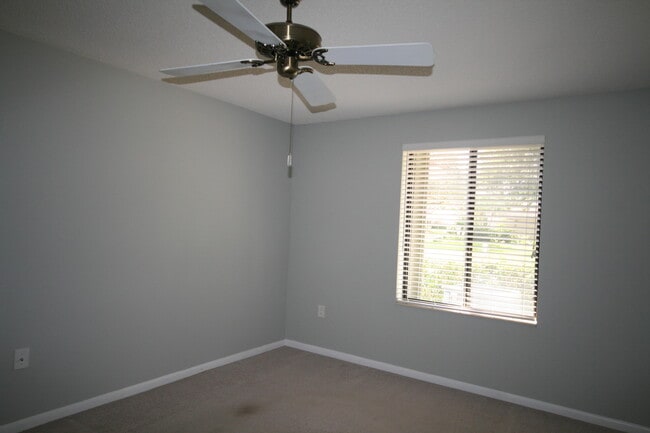 Building Photo - 141 Seashore Dr