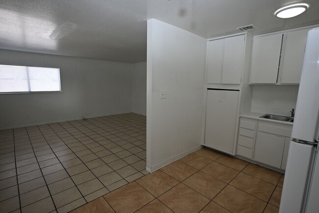 Building Photo - 6428 Casada Way