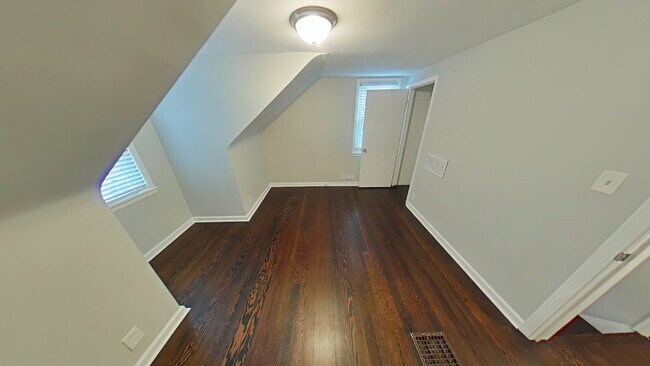 Building Photo - 28319 Maple St