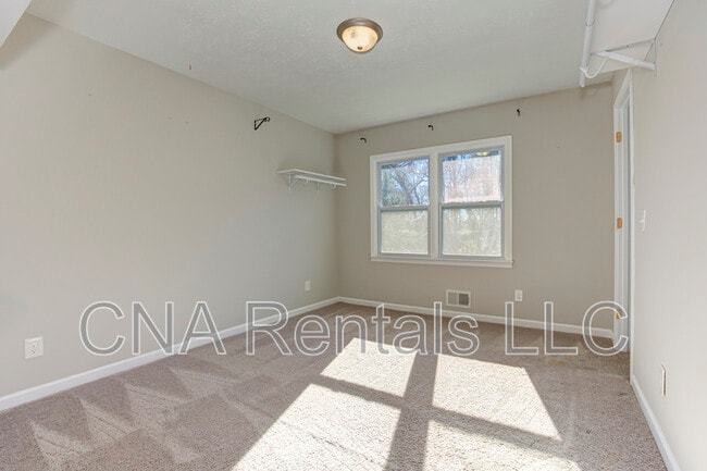 Building Photo - 3290 Forest Creek Dr SW