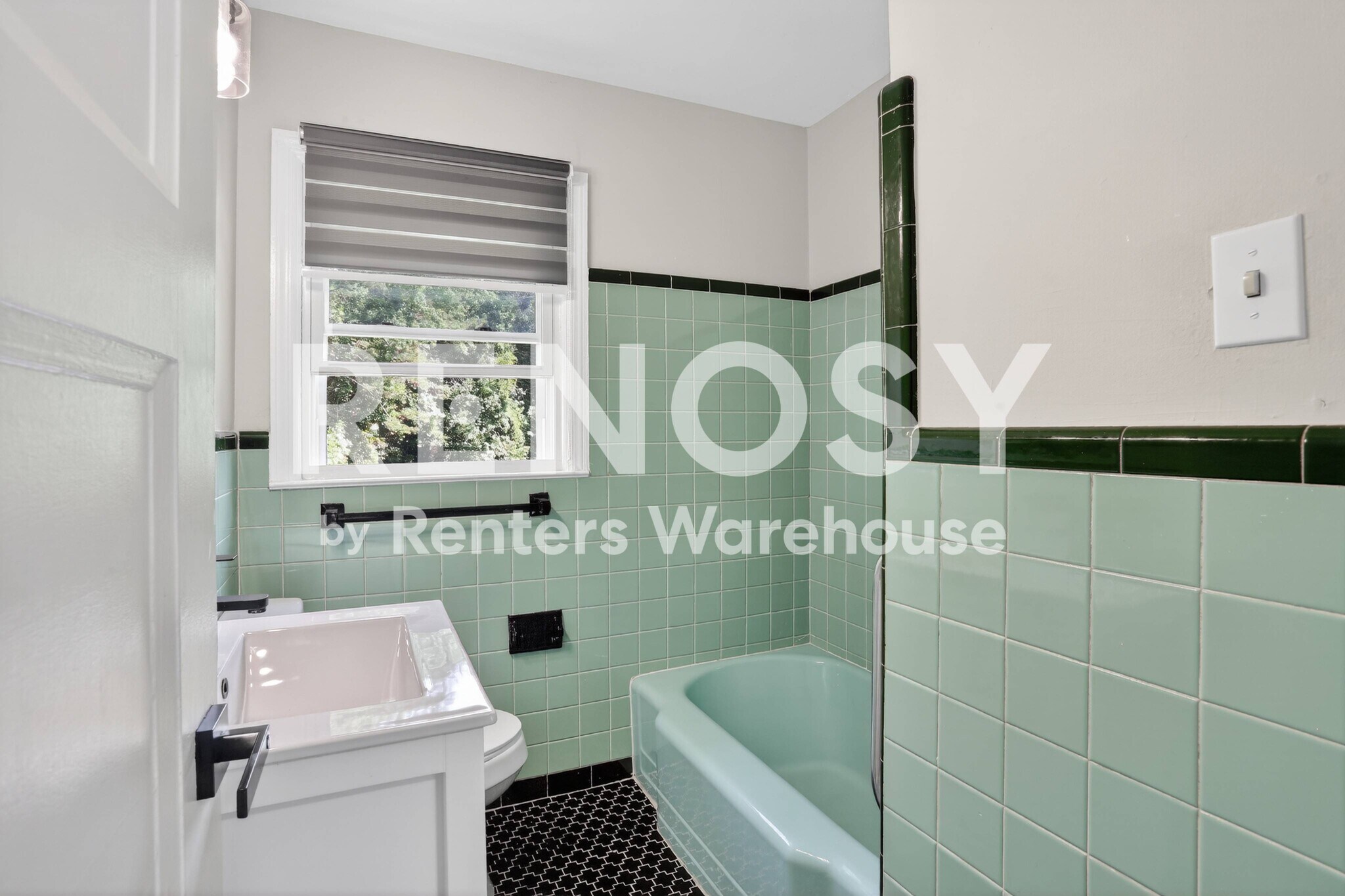 Building Photo - 3081 Glendale Ct