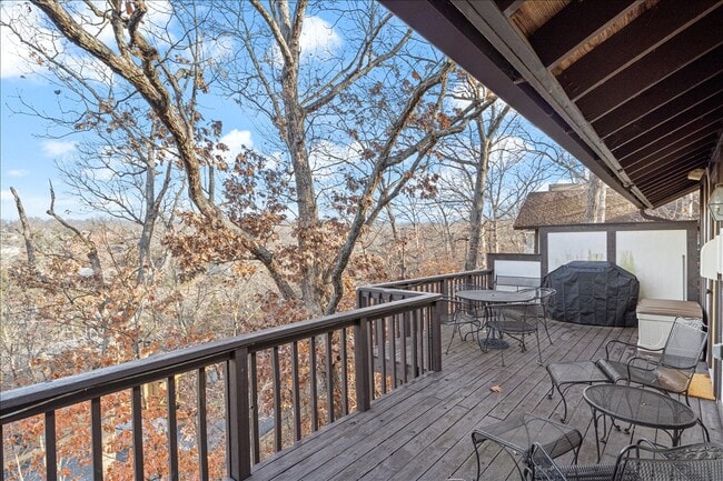 Building Photo - 415 Staniel Cay Dr