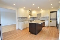 Building Photo - 33 Terrace Pl