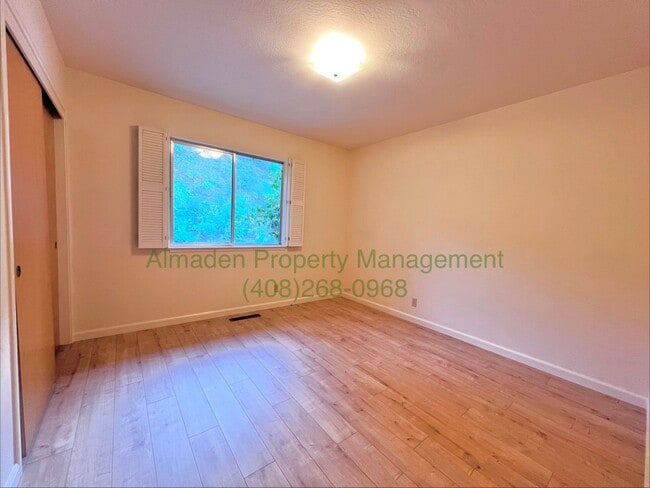 Building Photo - Spacious Los Gatos Home, Tranquil Views. A/C & Award Winning Schools!