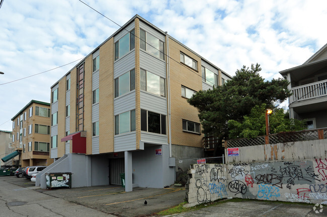 Building Photo - Mondrian Apartments