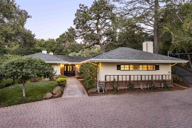 Primary Photo - Luxurious Home in Atherton: Over an Acre o...