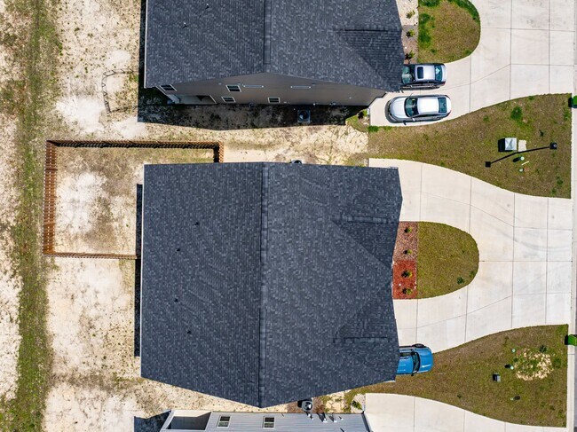 Building Photo - 408 Blockade Shl Ln