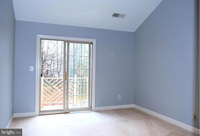 Building Photo - 12249 Fairfield House Dr
